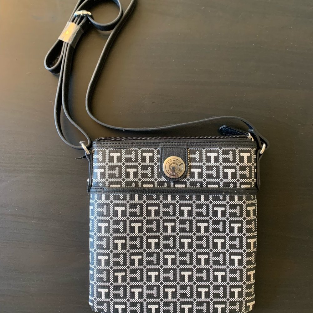 Tommy Hilfiger Crossbody Bag